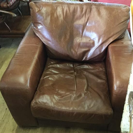 Leather armchair(-)